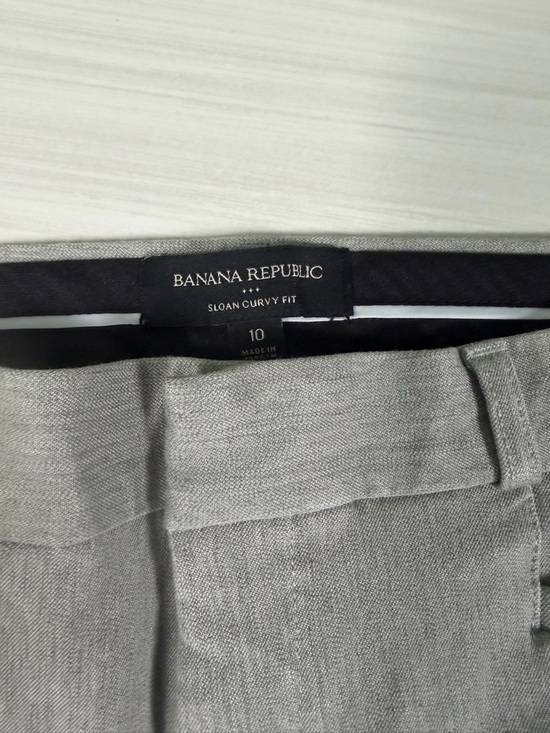 Banana Republic Denim - Banana Republic Gray Sloan Curvy Fit Pants